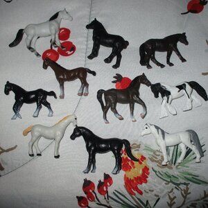 Safari Ltd  Pony Horse Animal Toy Figure